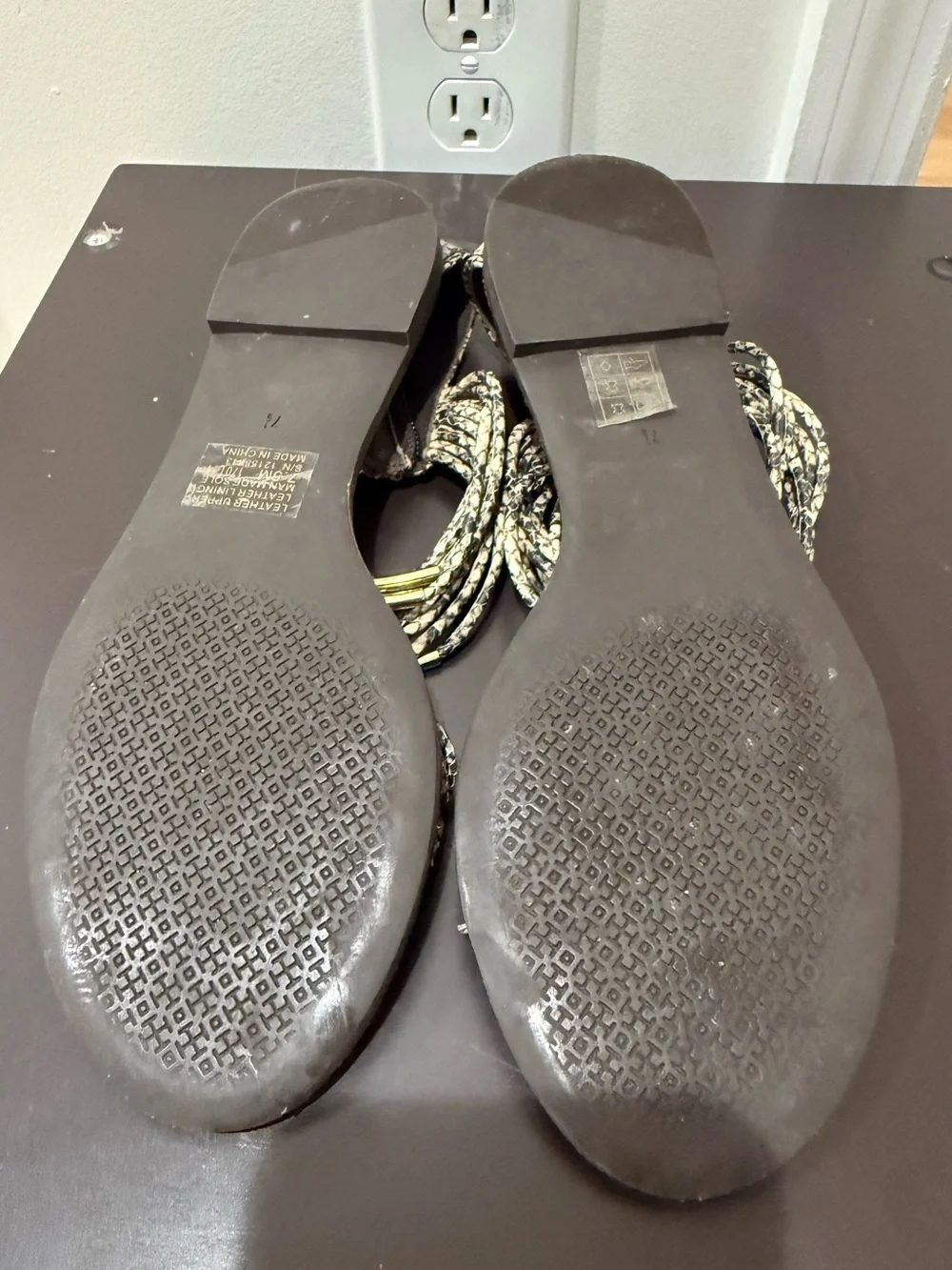 Tory Burch Mignon Ring Snakeskin gladiator sandals 7.5
